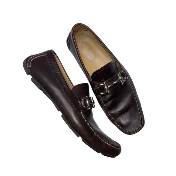 Salvatore Ferragamo men’s Brown Leather Loafers with Elegant Metal size 10 - Picture 2 of 8